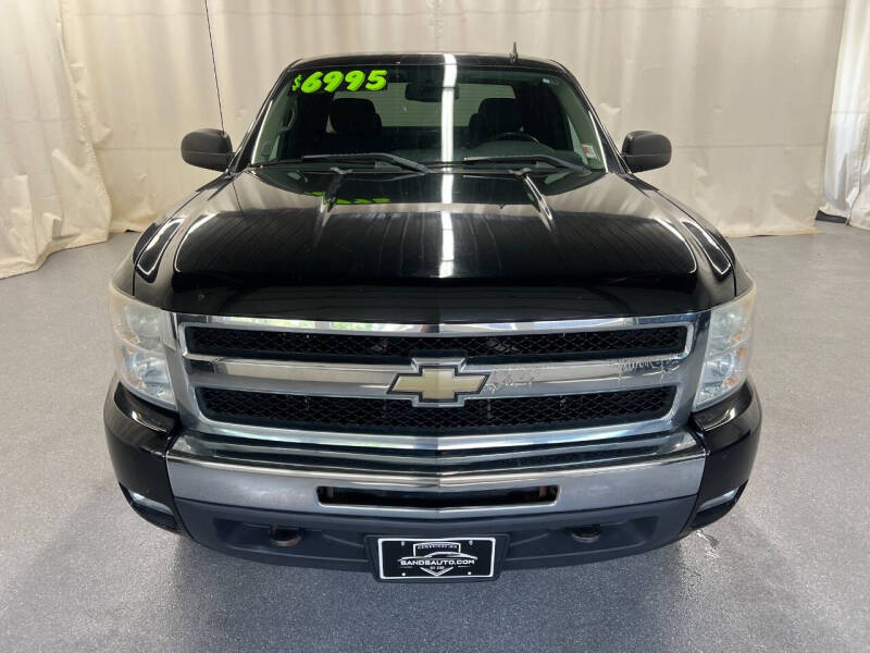 chevrolet silverado 1500 2011 1GCRKSE00BZ305356 image chevrolet silverado 1500 2011 1GCRKSE00BZ305356 image